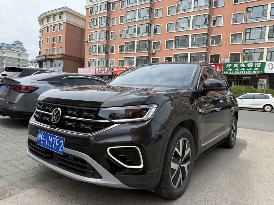 Volkswagen Tayron Tanyue 2023 280TSI 2WD Luxury Plus Advanced Edition 2023 — фото 1, купить с доставкой в Москву