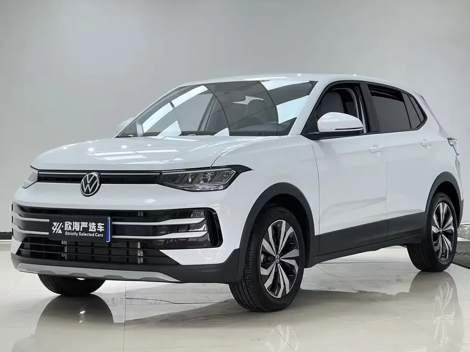 Volkswagen Tharu tuyue 2025 New 1.5L Ruijin Edition 2025 — photo 1, buy with delivery to Moscow