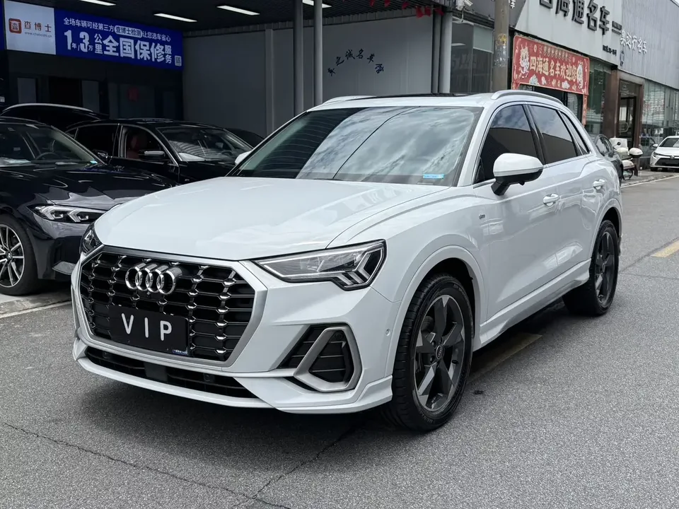 Audi Q3 Audi Q3 2022 35 TFSI Stylish Dynamic 2022 — photo 1, buy with delivery to Moscow