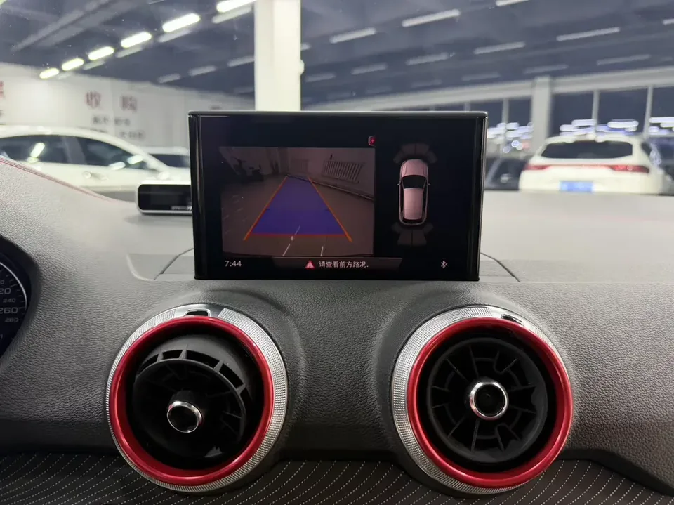 Audi Q2L Audi Q2L 2022 35 TFSI Progressive Dynamic 2023 — thumbnail 3