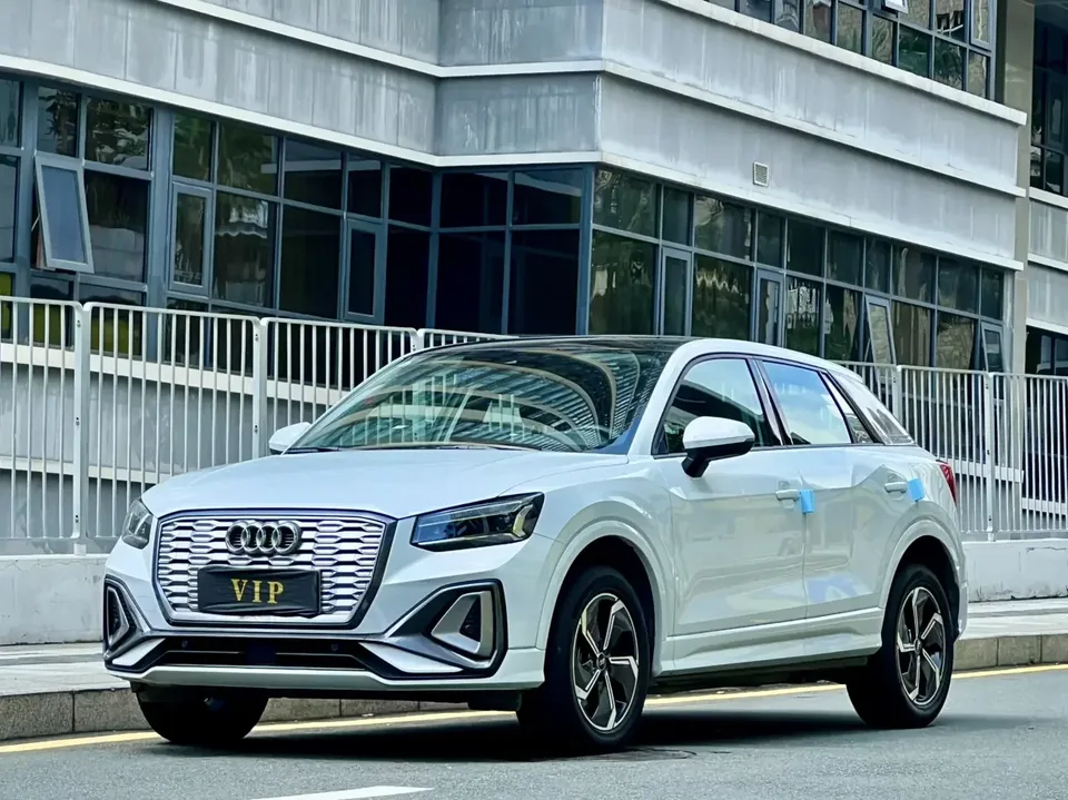 Audi Q2L e-tron Audi Q2L e-tron 2022 Pure electric intelligent enjoyment type 2022 — photo 1, buy with delivery to Moscow