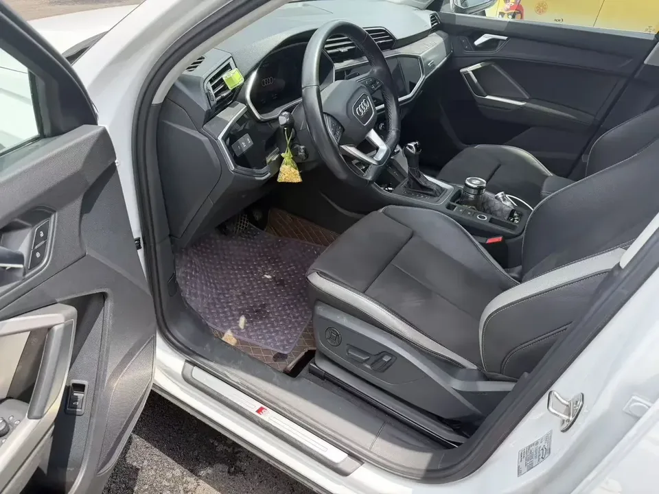 Audi Q3 Audi Q3 2023 35 TFSI Stylish Dynamic 2023 — thumbnail 3