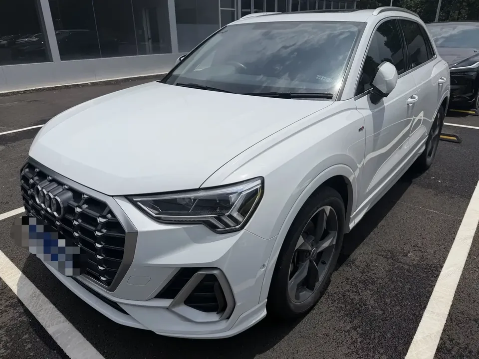 Audi Q3 Audi Q3 2023 35 TFSI Stylish Dynamic 2023 — photo 1, buy with delivery to Moscow