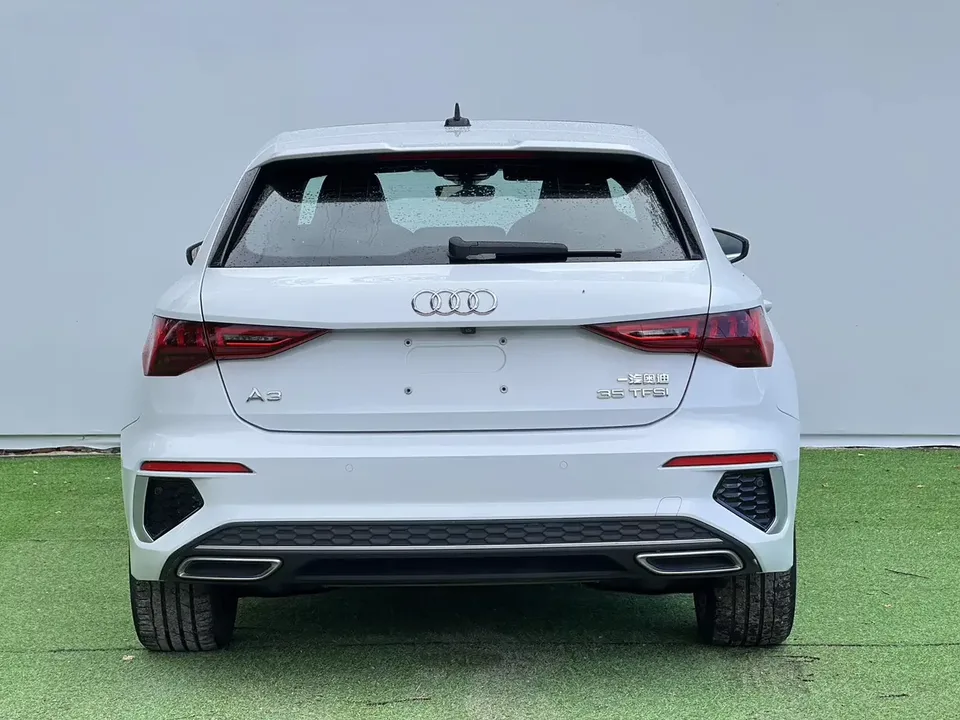 Audi A3 Audi A3 2022 Sportback 35 TFSI Stylish and sporty 2023 — thumbnail 2