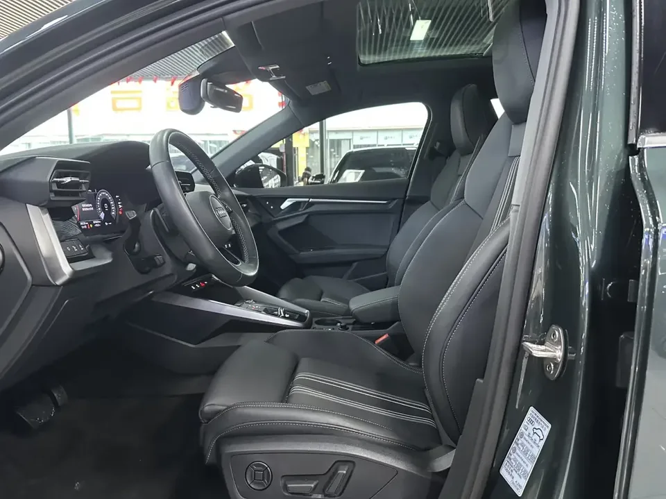 Audi A3 Audi A3 2022 A3L Limousine 35 TFSI Stylish Sports 2023 — миниатюра 4