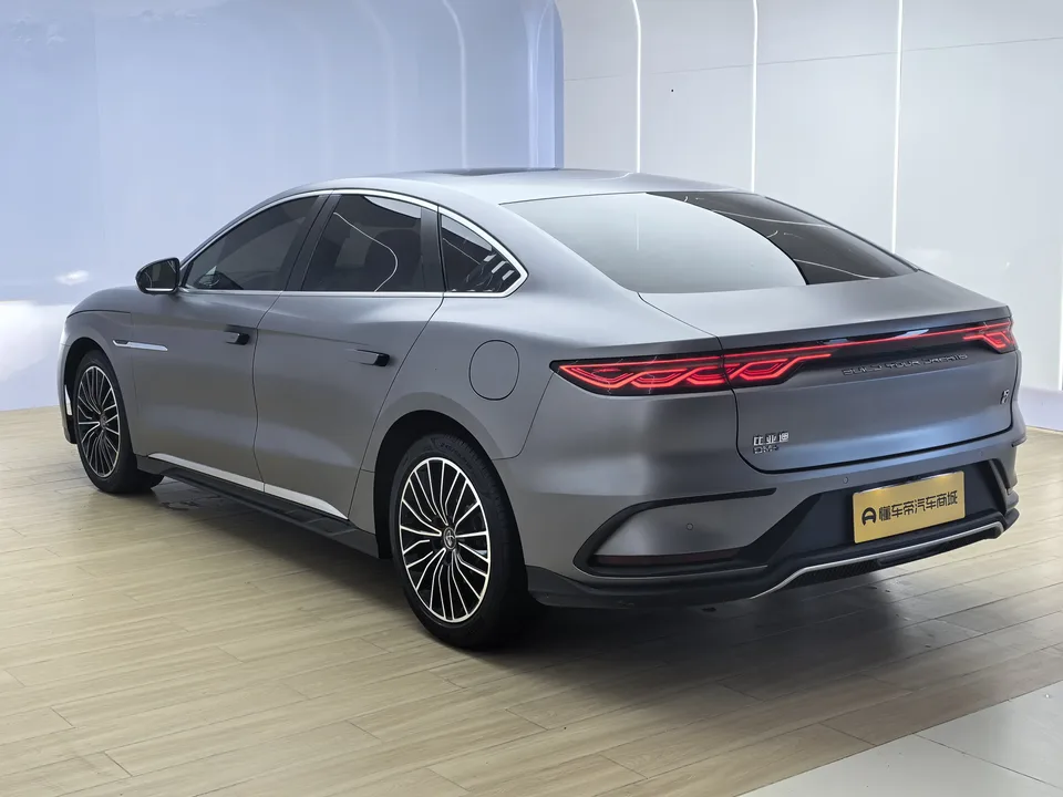 BYD Han DM Chinese DM 2022 DM-i 121KM Premium 2023 — thumbnail 2