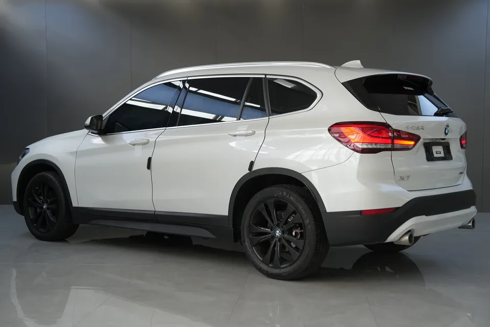 BMW X1 BMW X1 2021 sDrive20Li Fashion 2022 — thumbnail 2