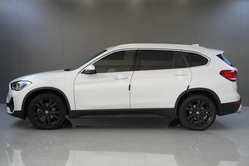 BMW X1 BMW X1 2021 sDrive20Li Fashion 2022 — thumbnail 4
