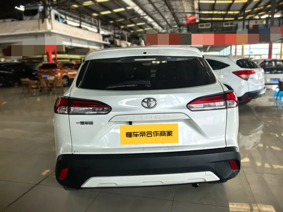 Toyota CorollaCross Corolla Sharp 2023 2.0L Intelligent Electric Hybrid Dual Engine Pioneer Edition 2023 — thumbnail 2
