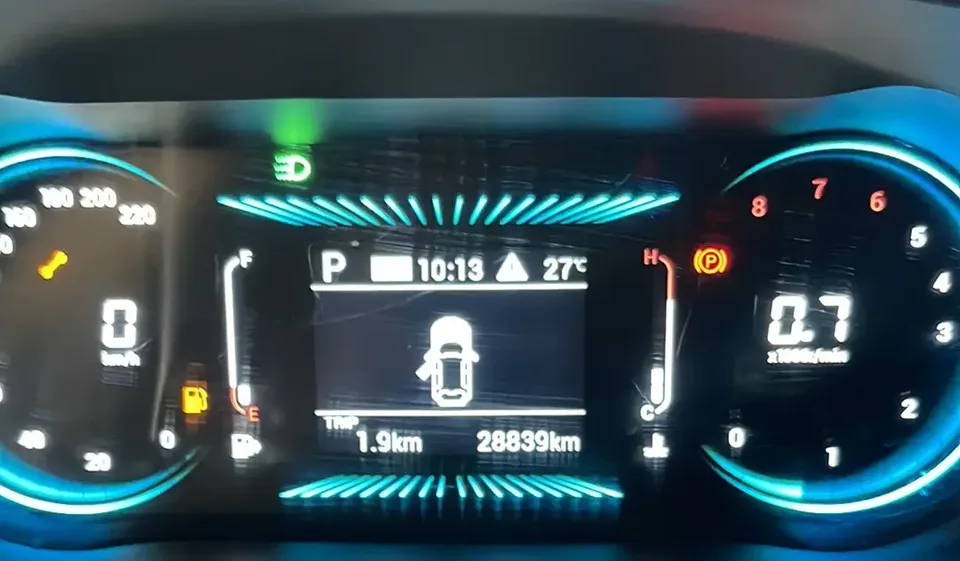 Jetour Jietu X70 Jietu X70 2025 1.5T DCT Beyond PRO 7 Seaters 2025 — thumbnail 5