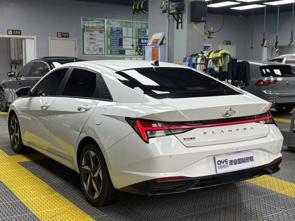 Hyundai Elantra Elantra 2022 1.5L CVT LUX Premium Edition 2022 — thumbnail 2