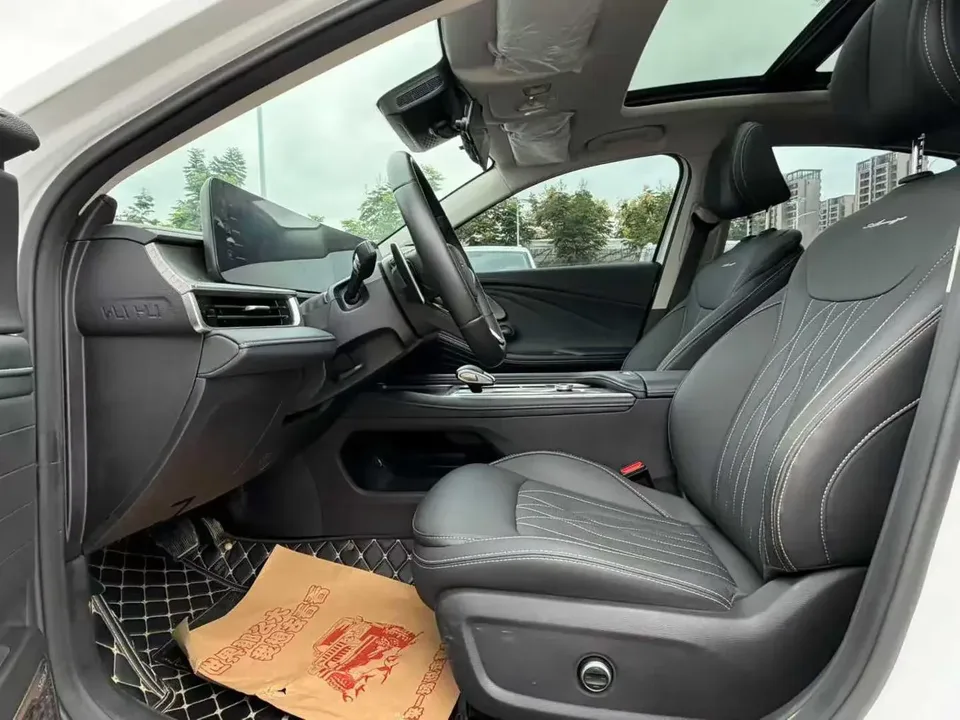 Chery Arrizo 8 Arrizo 8 2025 1.6TGDI DCT 2025 — thumbnail 3