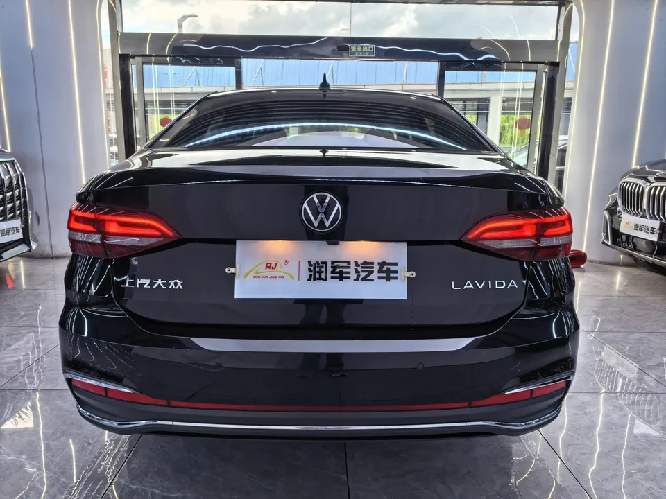 Volkswagen Lavida Lavida 2024 1.5L Automatic 5 Million Edition 2024 — thumbnail 2