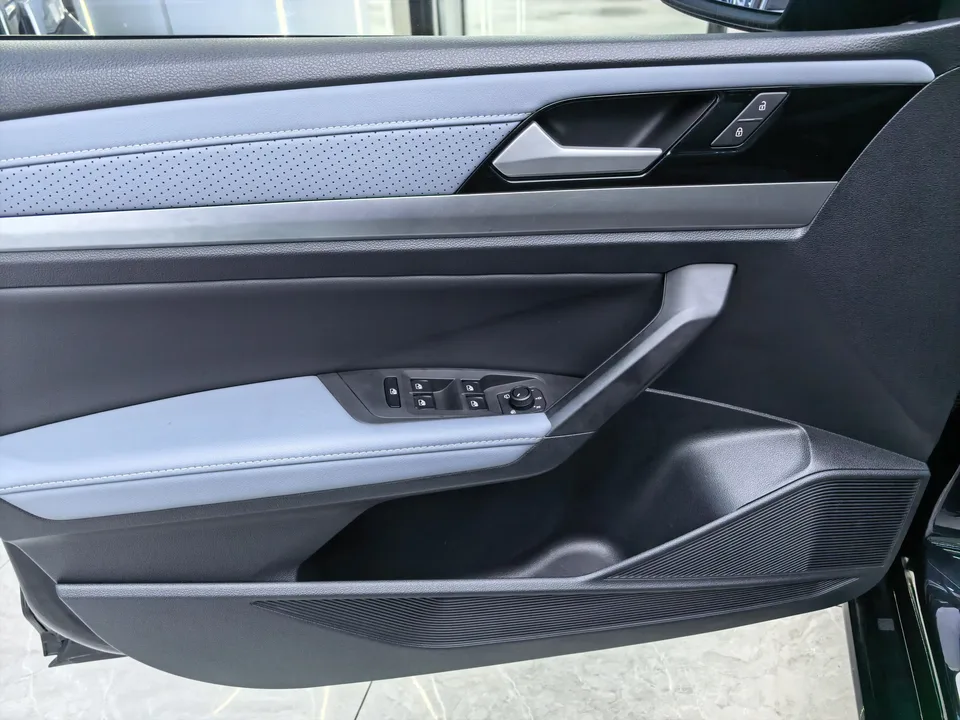 Volkswagen Lavida Lavida 2024 1.5L Automatic 5 Million Edition 2024 — thumbnail 3