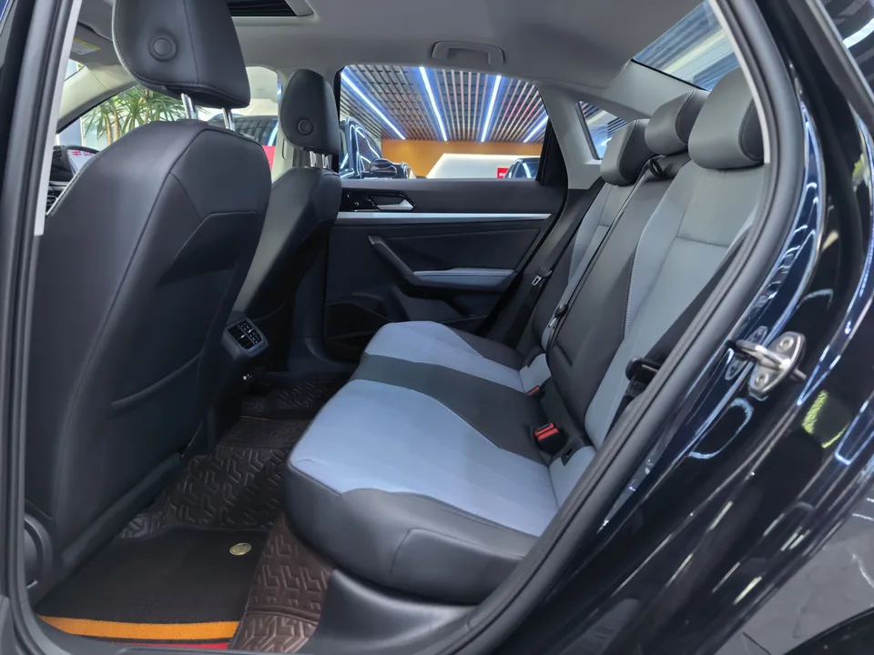 Volkswagen Lavida Lavida 2024 1.5L Automatic 5 Million Edition 2024 — thumbnail 5