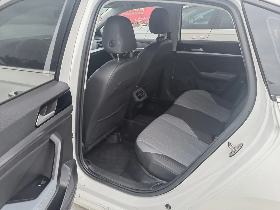 Volkswagen Lavida Lavida 2023 Modified 1.5L Automatic 5 million version 2022 — thumbnail 3