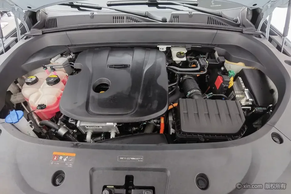 Geely Monjaro (extended range electric version) Xingyue L extended range electric version 2022 1.5T DHT Extended Range Electric Flagship Edition 2023 — thumbnail 2