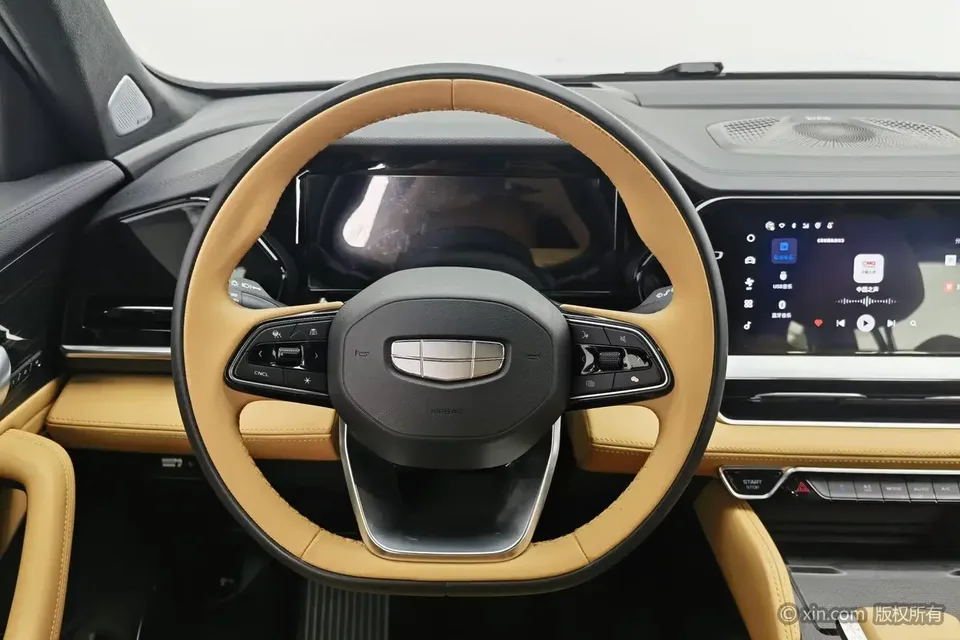 Geely Monjaro (extended range electric version) Xingyue L extended range electric version 2022 1.5T DHT Extended Range Electric Flagship Edition 2023 — thumbnail 4