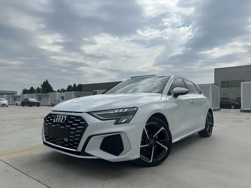 Audi A3 Audi A3 2022 Sportback 35 TFSI Stylish and sporty 2022 — photo 1, buy with delivery to Moscow