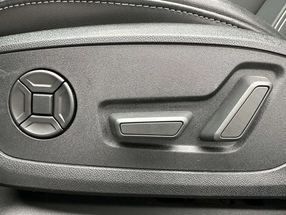 Audi A3 Audi A3 2023 A3L Limousine 35 TFSI Stylish Sports 2023 — thumbnail 3