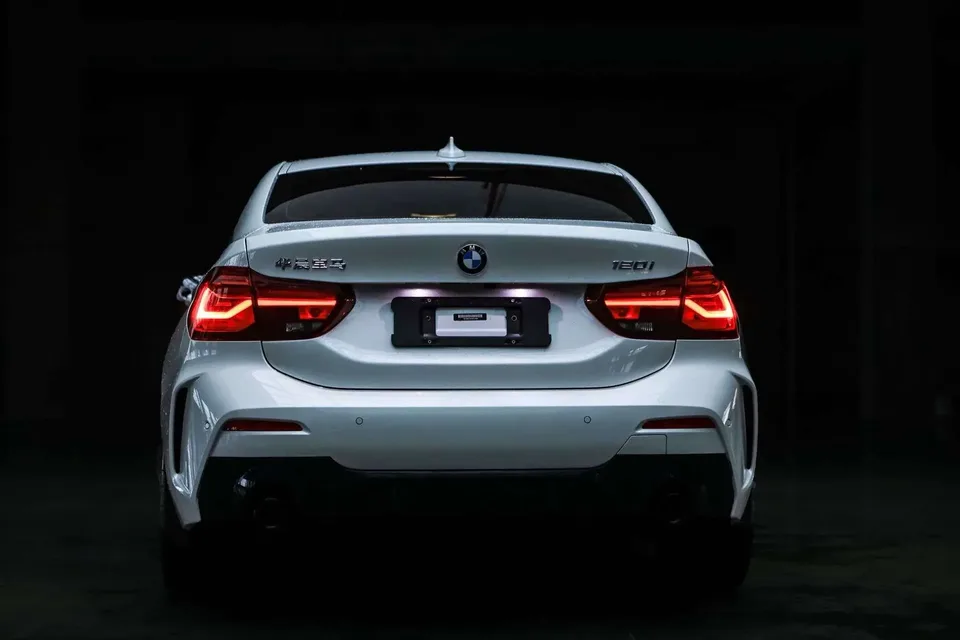BMW 1 Series BMW 1 Series 2023 120i M Sport Night Edition 2023 — миниатюра 2