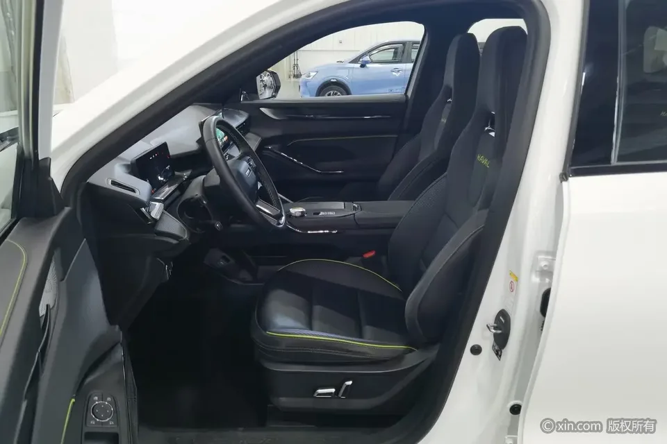 Haval H6S Haval H6S 2022 1.5T DHT Joy Run Edition 2022 — thumbnail 5