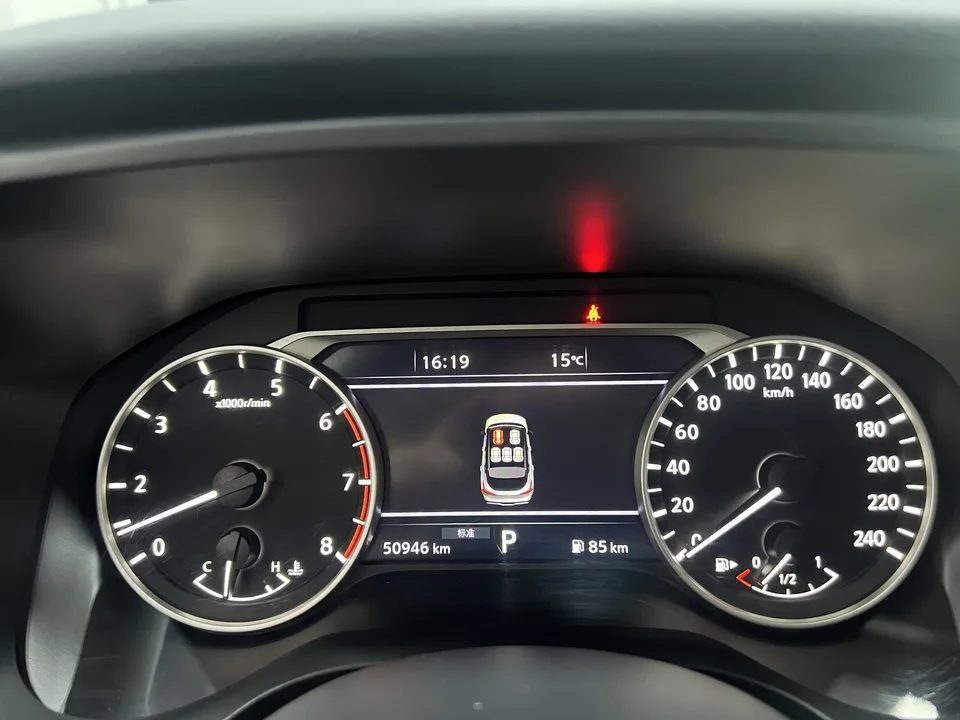 Nissan Qashqai Qashqai 2023 1.3T Deluxe Edition 2023 — миниатюра 5