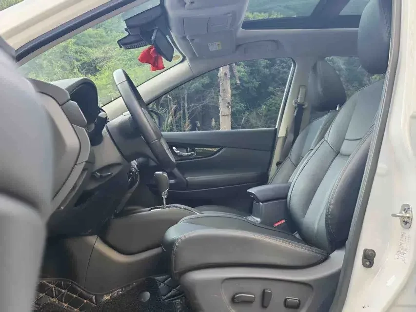 Nissan X-Trail Qijun 2023 Classic Edition 2.0L 2WD Smart Comfort Edition 2024 — thumbnail 5