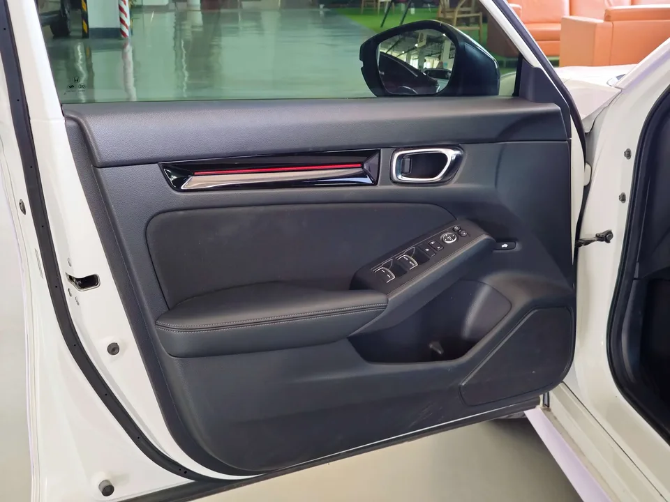 Honda CIVIC Civic 2022 240TURBO CVT Fuel Edition 2024 — thumbnail 3