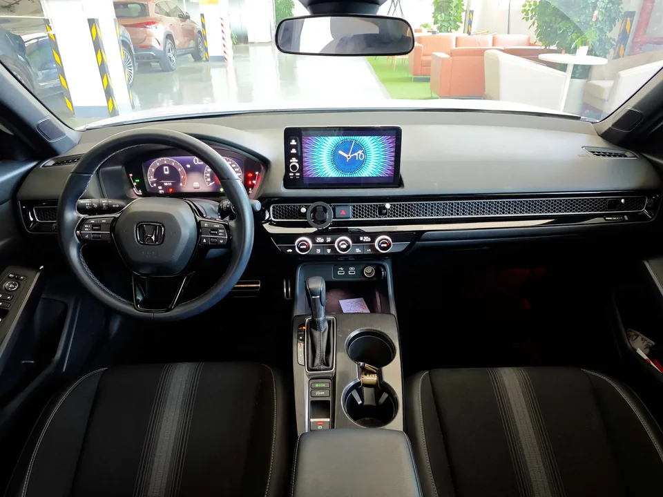 Honda CIVIC Civic 2022 240TURBO CVT Fuel Edition 2024 — thumbnail 4