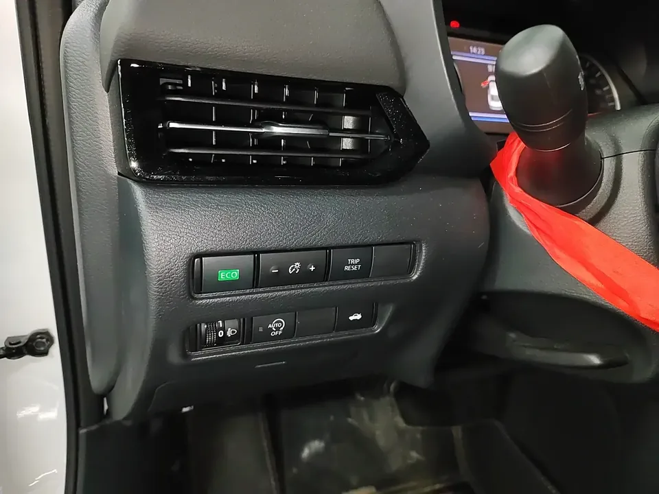 Nissan Sylphy Sylphy 2026 1.6L CVT Enjoy Edition 2025 — thumbnail 4