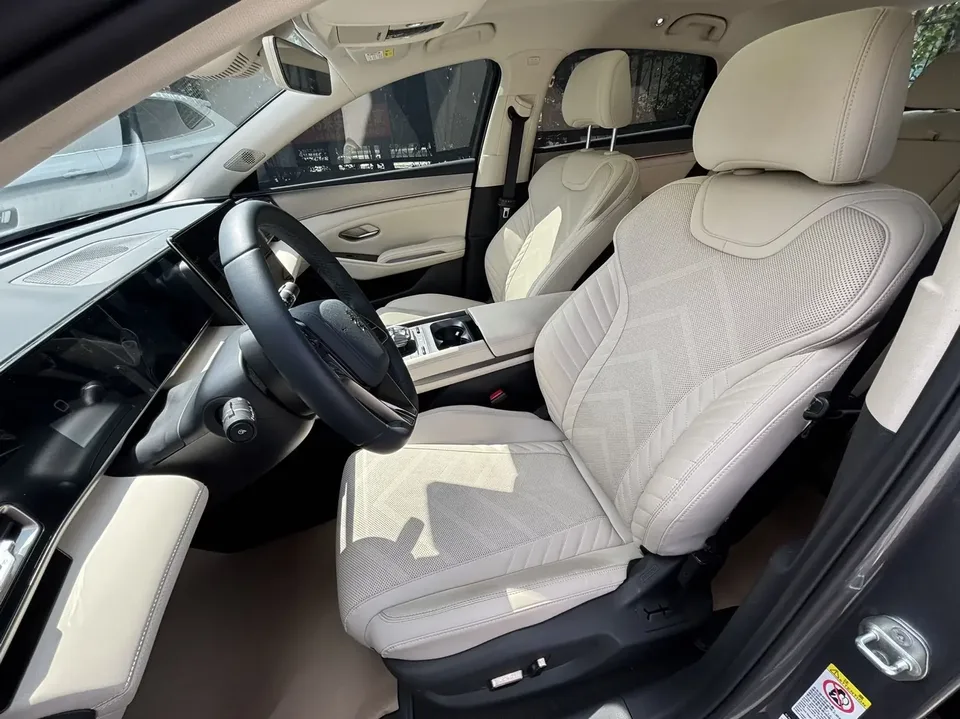 BYD Qin L DM Qin L DM 2024 DM-i 120KM Excellence 2024 — thumbnail 3