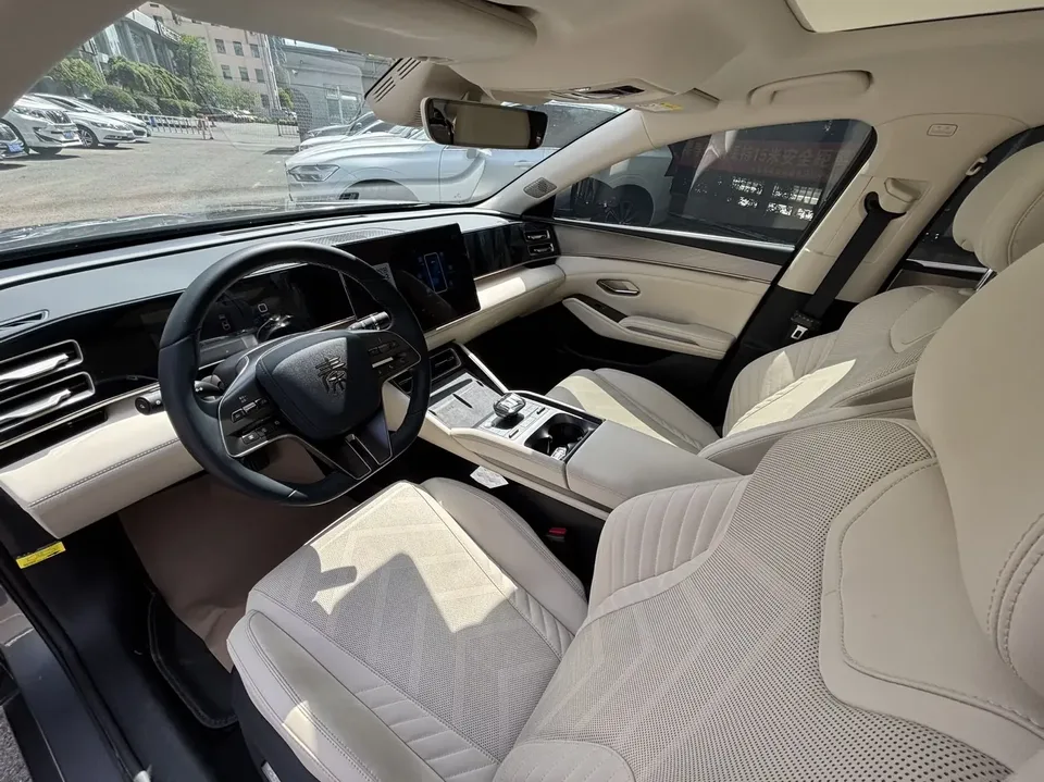 BYD Qin L DM Qin L DM 2024 DM-i 120KM Excellence 2024 — thumbnail 5