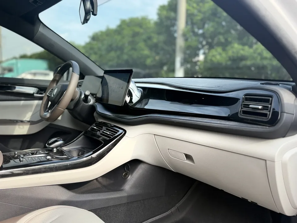 BYD Qin PLUS DM Qin PLUS DM 2024 Honor Edition DM-i 55KM Leading Edition 2025 — thumbnail 4