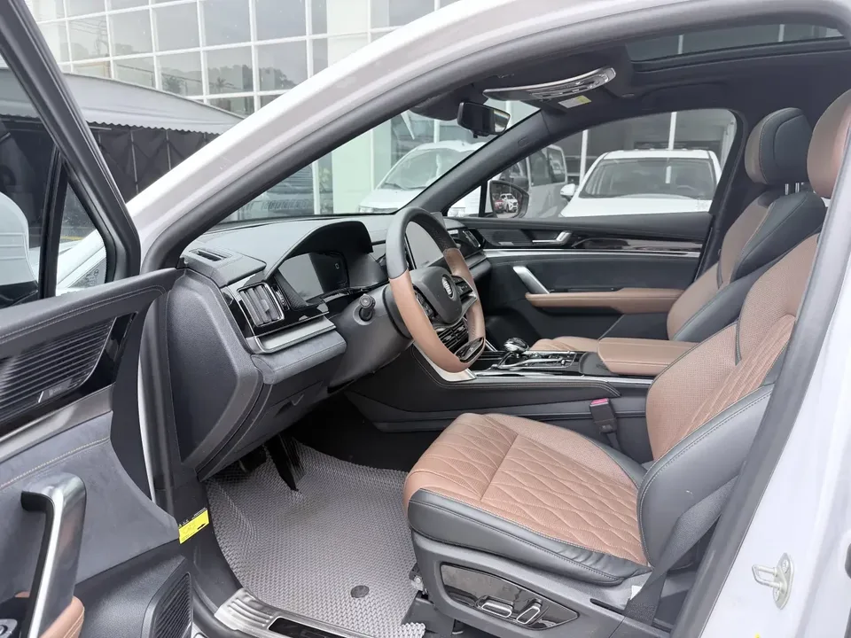BYD Tang DM Tang DM 2021 DM-i 1.5T 112KM Premium 2022 — thumbnail 5