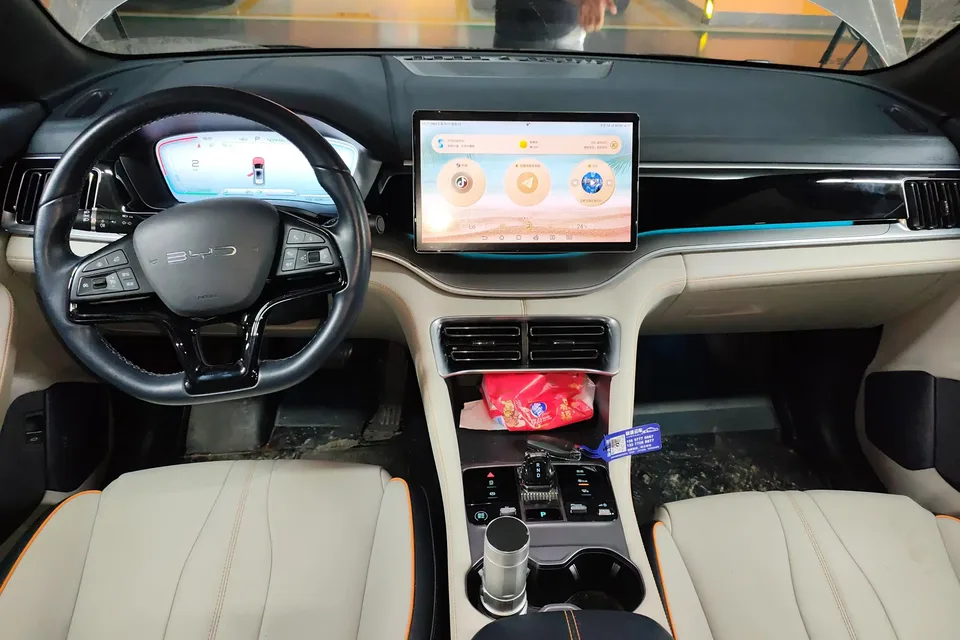 BYD Song PLUS DM Song PLUS DM 2023 DM-i Champion Edition 110KM Flagship 2023 — thumbnail 4