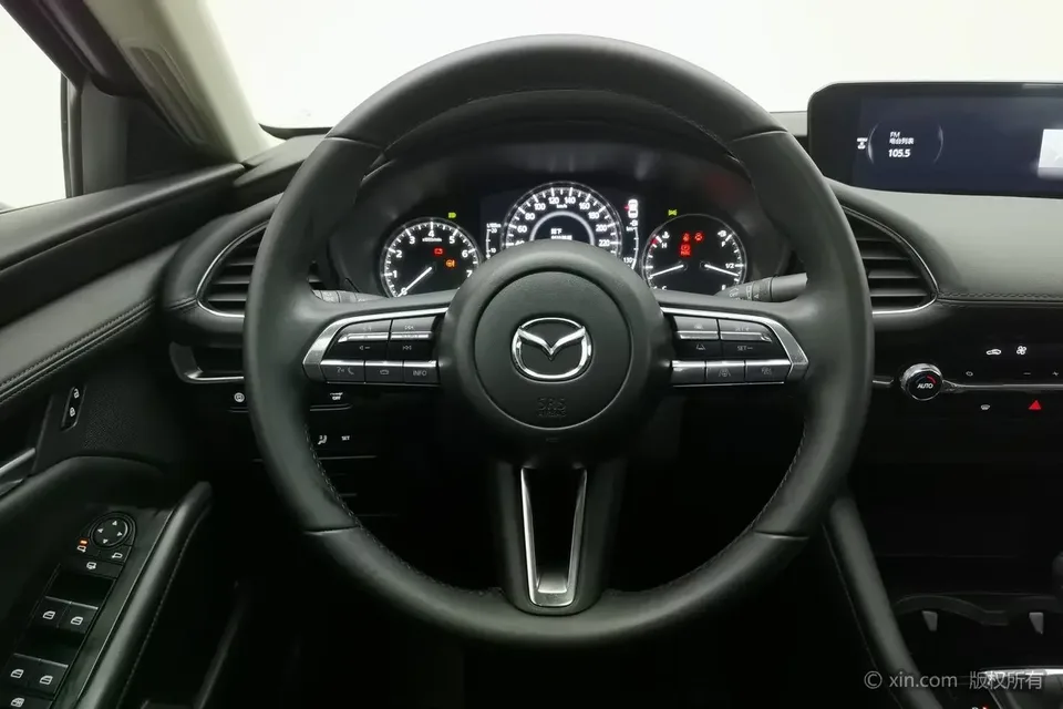 Mazda Axela Mazda3 Angkesela 2023 2.0L Automatic Quality Edition 2024 — миниатюра 4