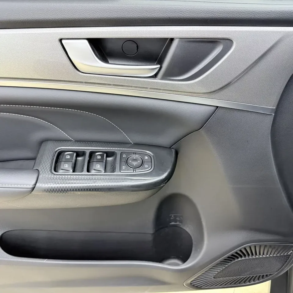 Haval M6 Haval M6 2023 PLUS 1.5T DCT Luxury Intelligent Connection 2023 — thumbnail 3