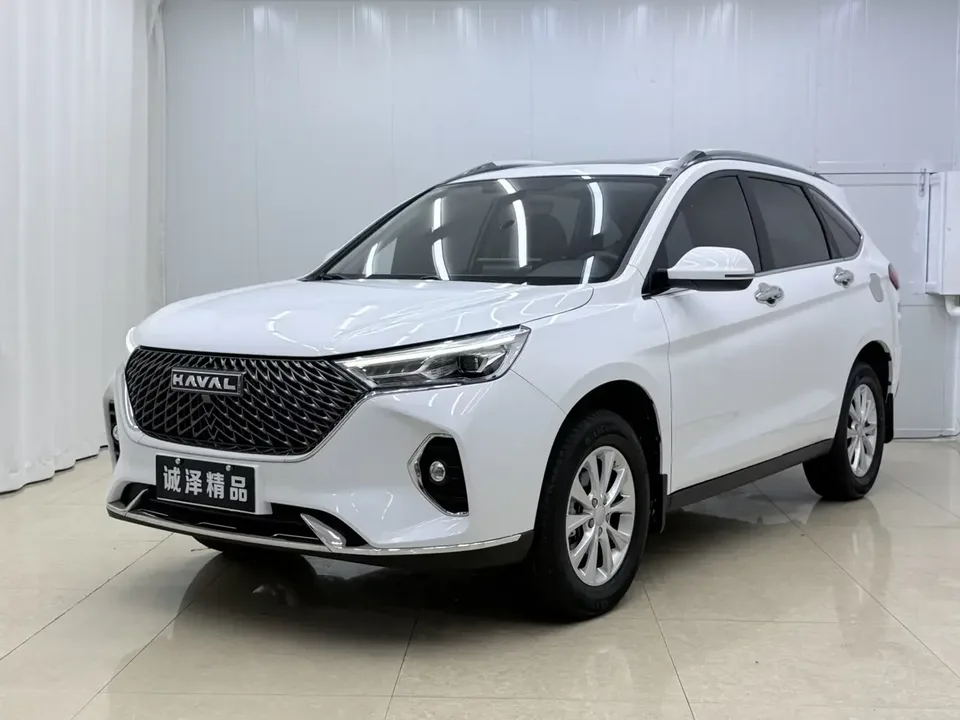 Haval M6 Haval M6 2023 PLUS 1.5T DCT Luxury Intelligent Connection 2023 — photo 1, buy with delivery to Moscow