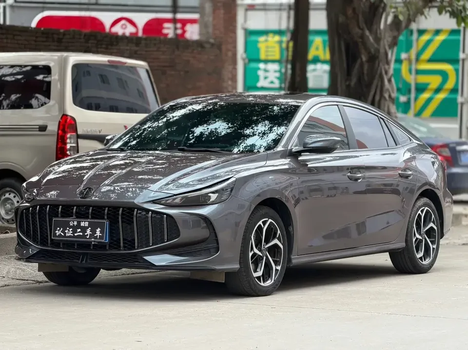 MG 5 MG5 2025 300TGI Global Flagship Edition 2025 — photo 1, buy with delivery to Moscow