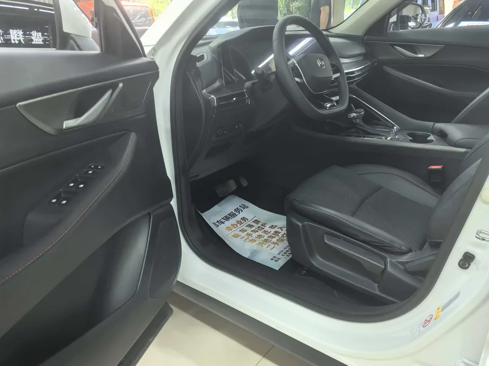 Changan CS35 Plus Changan CS35 PLUS 2023 Enjoyable Edition Blue Whale NE 1.4T DCT Luxury Edition 2024 — thumbnail 4