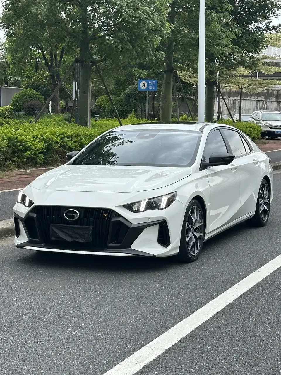 GAC Trumpchi Empow Shadow Leopard 2021 270T J15 version 2022 — photo 1, buy with delivery to Moscow