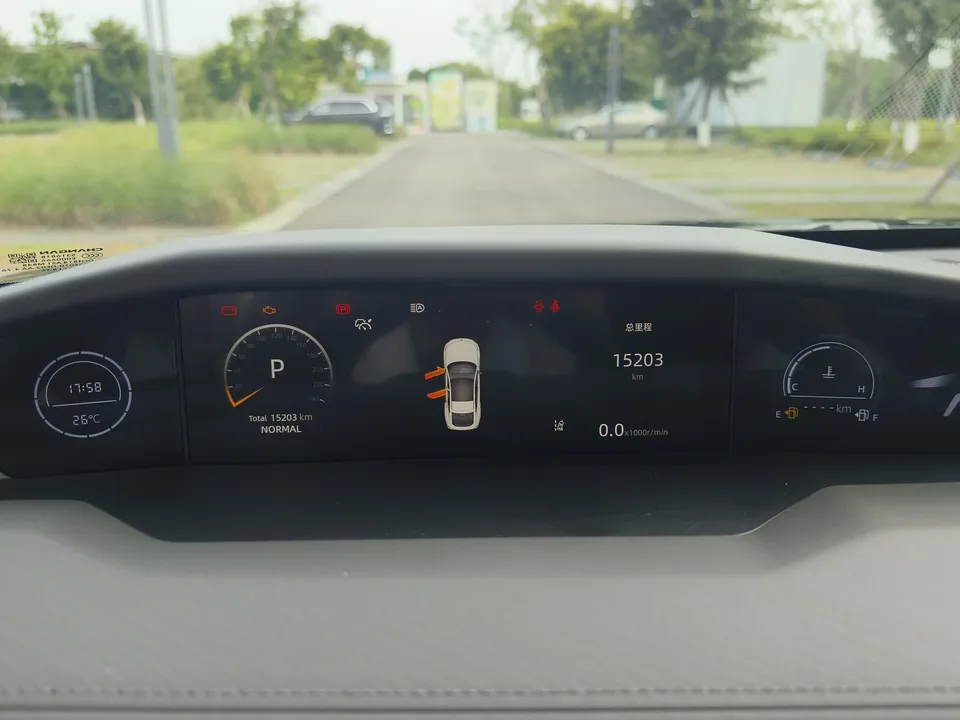 Changan UNI-V Changan UNI-V 2024 1.5T Premium 2024 — thumbnail 5