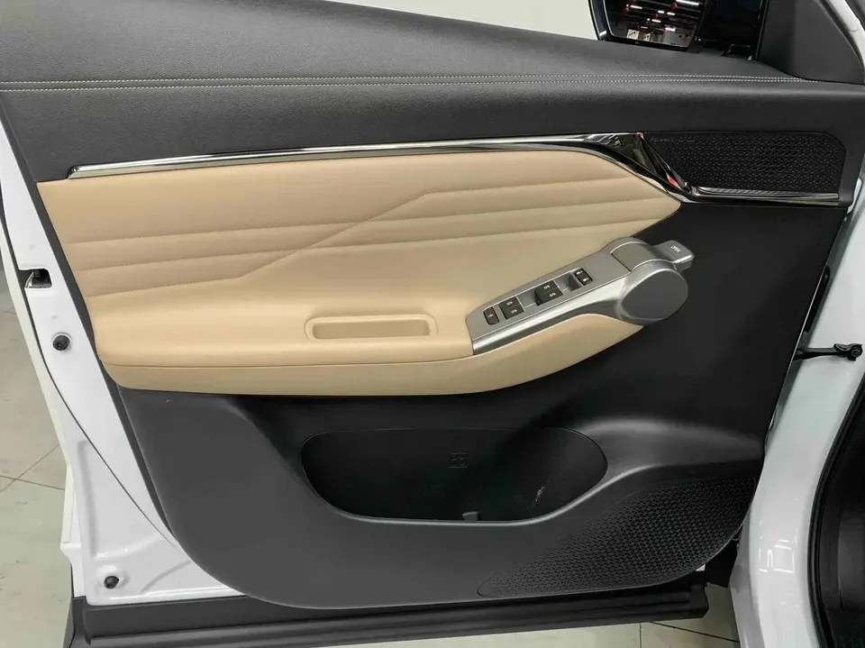 GAC Trumpchi GS4 Trumpchi GS4 2024 MAX 1.5TGDI Ultimate Edition 2024 — thumbnail 3