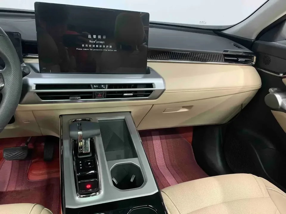 GAC Trumpchi GS4 Trumpchi GS4 2024 MAX 1.5TGDI Ultimate Edition 2024 — thumbnail 4