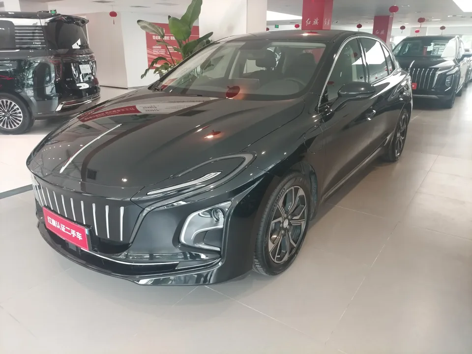 Hongqi E-QM5 Hongqi E-QM5 2023 Modified basic travel version 2024 — photo 1, buy with delivery to Moscow