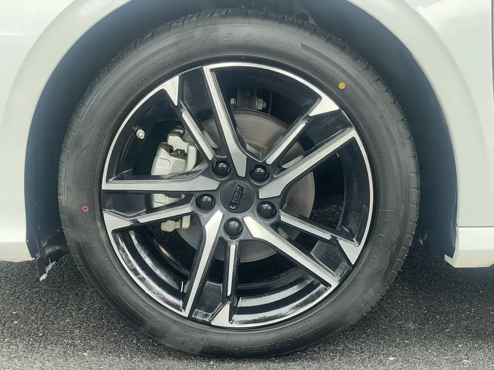 Geely Binrui Binrui 2024 Binrui COOL 1.5T DCT Longteng Edition 2025 — thumbnail 3