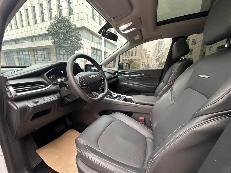 Datong Maxus G50 Maxus G50 2023 PLUS 1.5T Automatic Happiness Recommended Escort Edition 2024 — thumbnail 5