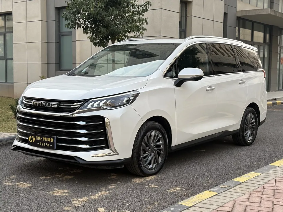 Datong Maxus G50 Maxus G50 2023 PLUS 1.5T Automatic Escort Edition 2023 — photo 1, buy with delivery to Moscow