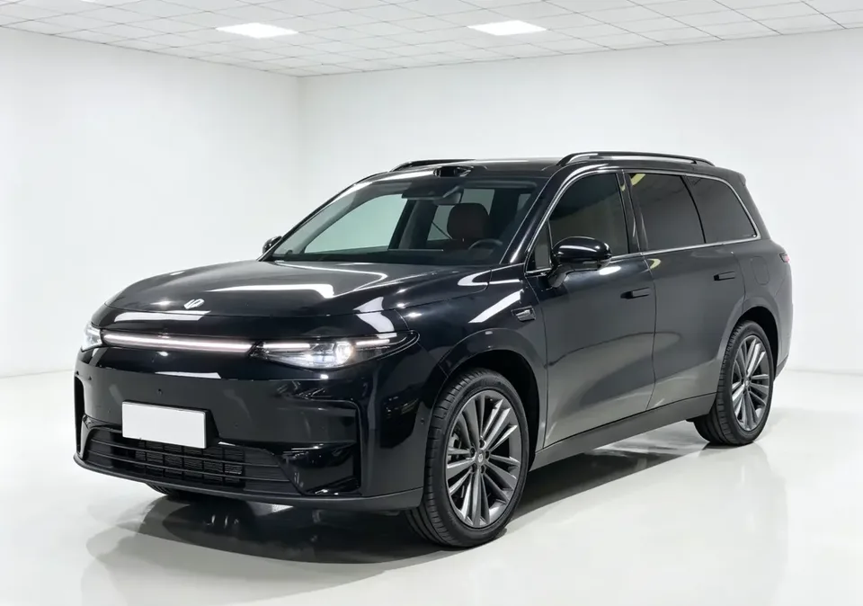 Leapmotor C16 Leapmotor C16 2026 Extended-range 280 LiDAR Premium Edition 6-seater 2025 — photo 1, buy with delivery to Moscow